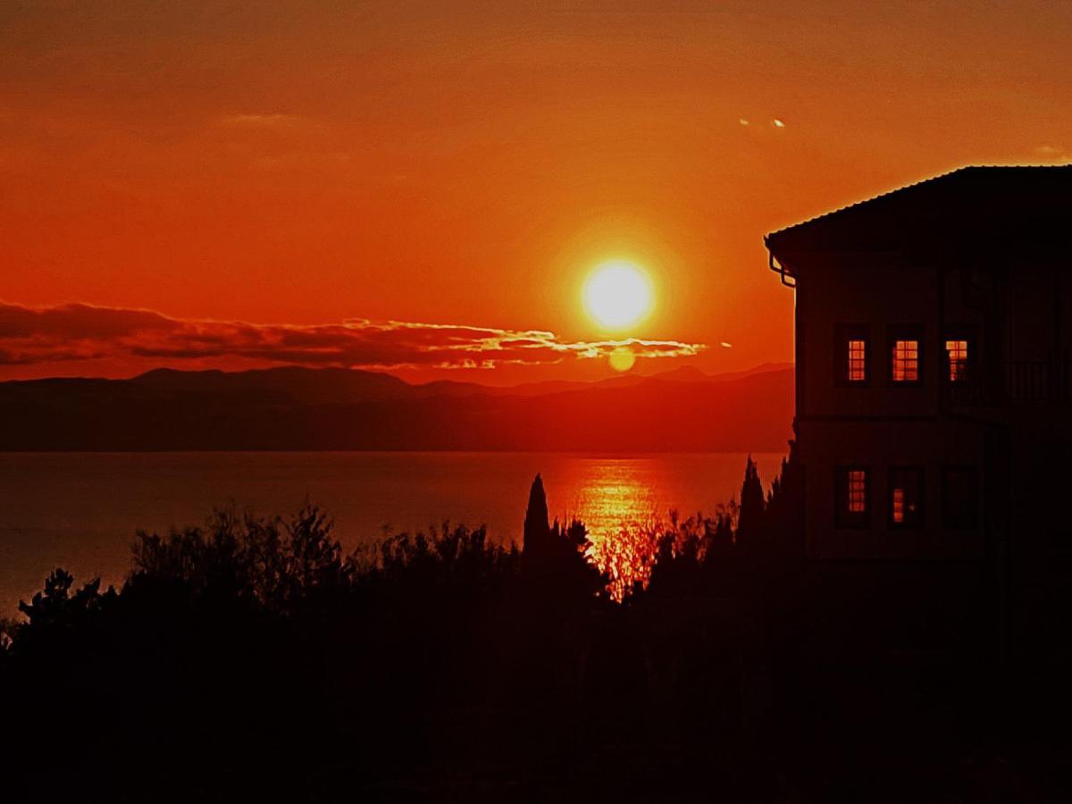 Zura Apartments Ohrid Ngoại thất bức ảnh