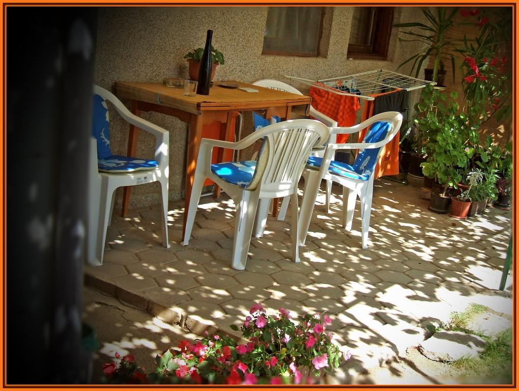 Zura Apartments Ohrid Phòng bức ảnh