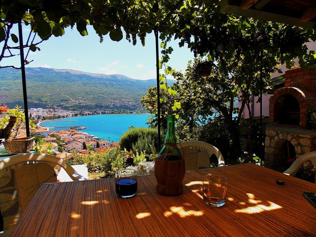 Zura Apartments Ohrid Phòng bức ảnh