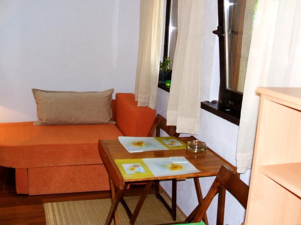 Zura Apartments Ohrid Phòng bức ảnh